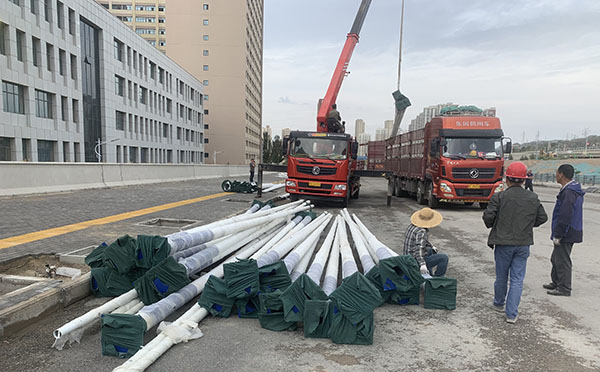 农村库车太阳能路灯安装全解析：庭院库车太阳能路灯施工指南