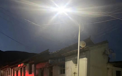 农村院子里最适合的库车太阳能路灯亮度与安装要点