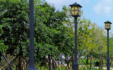 太阳能库车庭院灯价格为何差三倍？关键看这几点